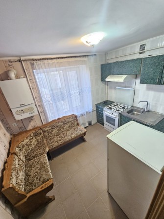 Продам 4-кім квартиру, автономне газове опалення, середній поверх - фото 1