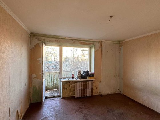 Продам 1-кімнатну квартиру ПІД РЕМОНТ, ЗаготЗерно, вулиця Повстанська Хмельницький