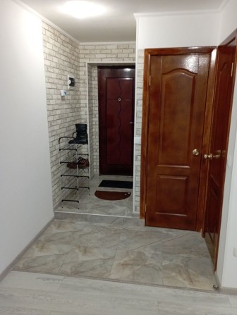 Продам 3 комнатную квартиру в центреот собственника - фото 1