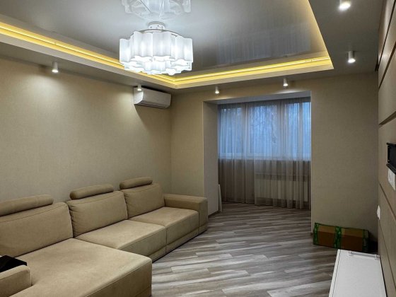 Продам шикарную 3 к.кв в Чугуеве (Авиатор) Чугуев