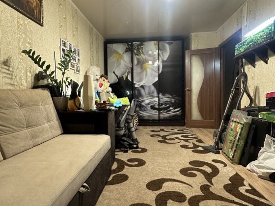 Продам однокімнатну  квартиру в центрі міста Шостка