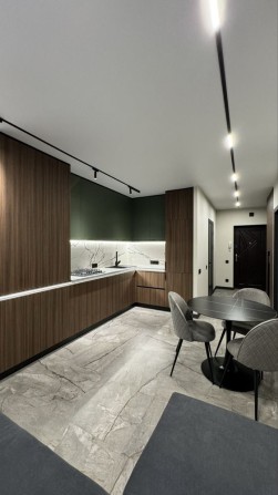 Продаж сучасної 1-к.кв. з дизайнерським ремонтом! - фото 1