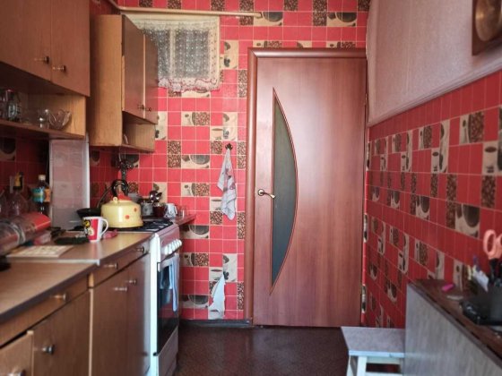 Продаеться двокімнатна квартира.   тел. 969708575 з 9:00 - 18:00 Шостка