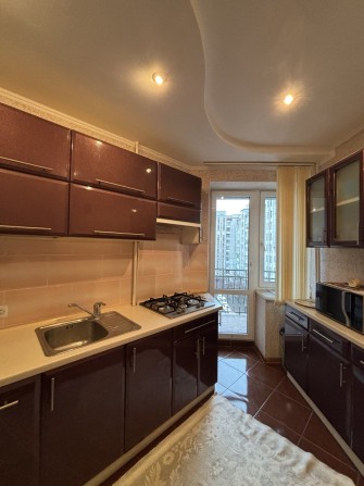 Продам простору 2 кімнатну у м.Шептицький - фото 1