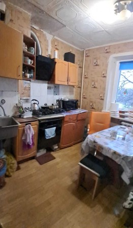 Продам 1 кімнатну квартру в центрі міста Чугуїв. - фото 1