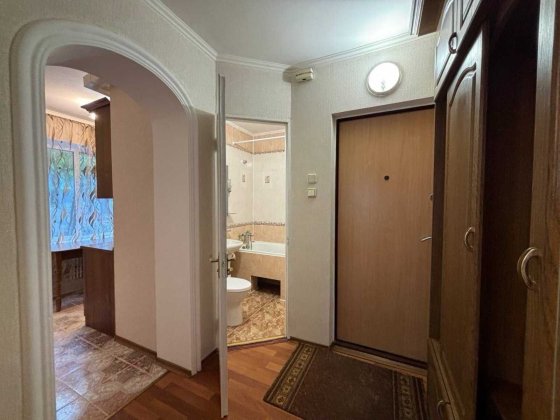 продаж гарної 1к з ремонтом на Південно Заході Хмельницкий