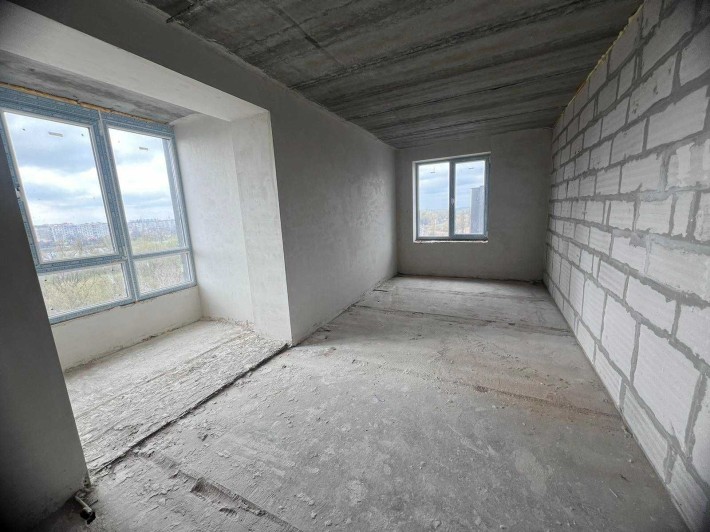 Продаж 1к простора квартира Виставка Переуступка - фото 1