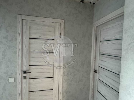 Продам 2 к.кв у Чугуєві, 2 поверх, не кутова, свіжий ремонт. Чугуев