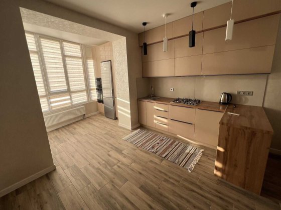 Надійний забудовник Рауш 51м2 З Ремонтом Шикарна локація Хмельницький