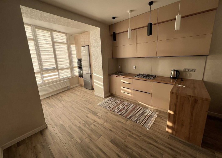 Надійний забудовник Рауш 51м2 З Ремонтом Шикарна локація - фото 1