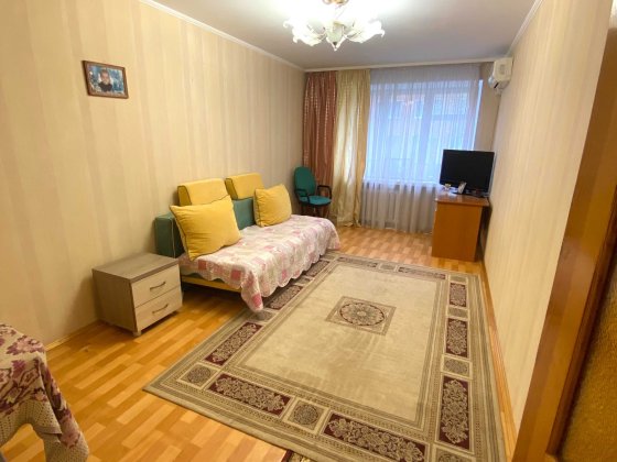 Продаж 2к квартири район Виставка Хмельницкий