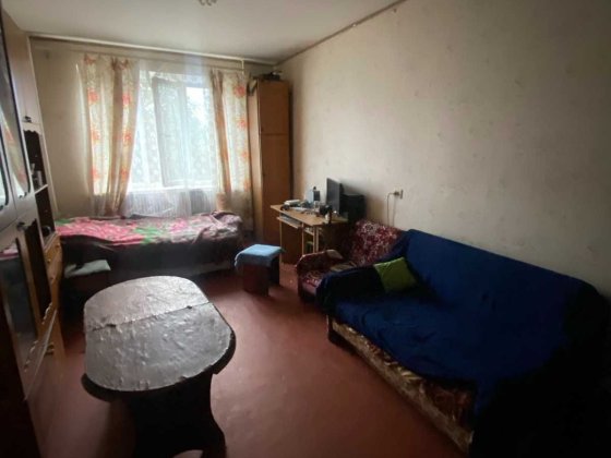 1к, середній поверх, житловий стан, мінімальне оформлення, ТЕЛЕФОНУЙ! Хмельницький