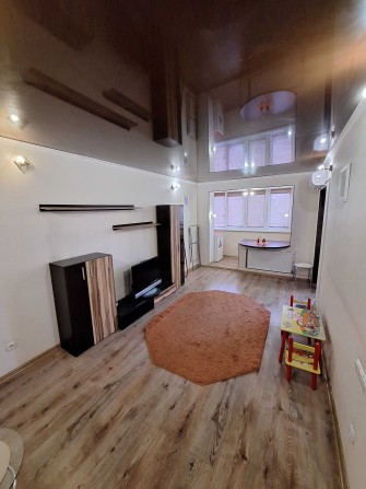 3 кім. 2 поверх р-н АТБ Кристал + Меблі та техніка - фото 1