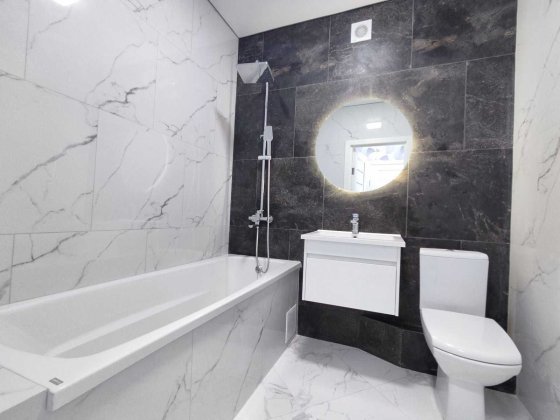 1к   Рауш, свіжий ремонт, середній поверх, не кутова! Хмельницький