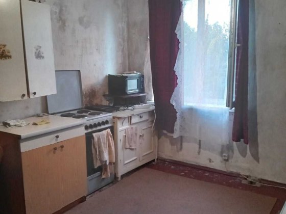 Продам 4-х комнатную квартиру в центре Никополь