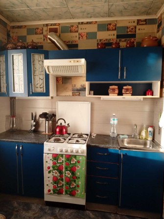 Продам 2-х комн. квартиру улучшенной планировки - фото 1