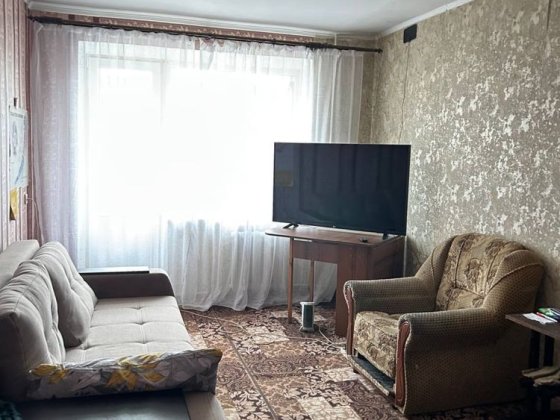 Продається 1 - кімнатна квартира, мікрорайон Південно- Захід Хмельницький