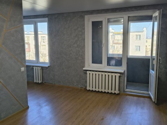 Продається 3-х кімнатна квартира Ладыжин