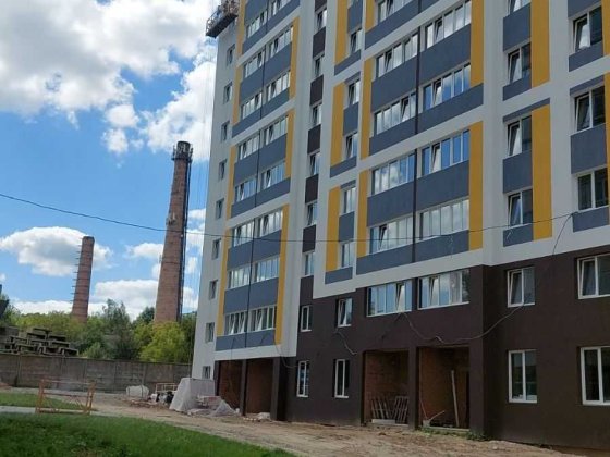 Велика однокімнатна квартира з можливістю перепланування.Виставка. Хмельницкий