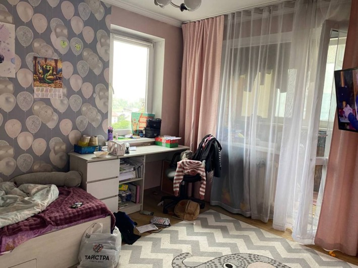 Велика 3к з трьома балконами! Зроблено косметичний ремонт 39462 - фото 1