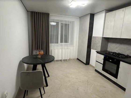 2-кімнатна знахідка: поруч Зупинка, школа і Без КОМІСІЇ ID 0124 Хмельницький