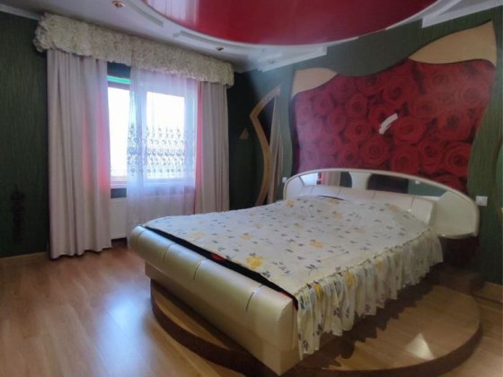 Продаж 3к квартира Гнівань Гнівань