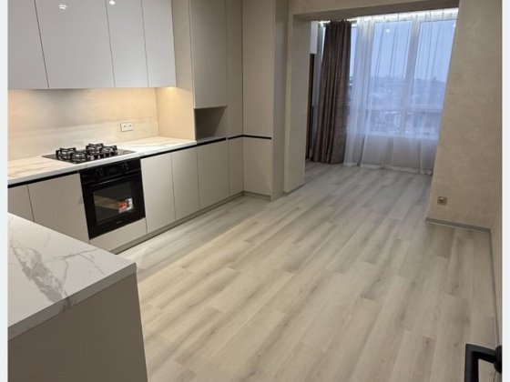 Продаж сучасноі 2 к в новобудові Хмельницький