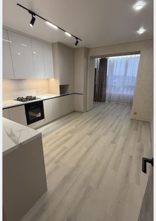 Продаж сучасноі 2 к в новобудові - фото 1