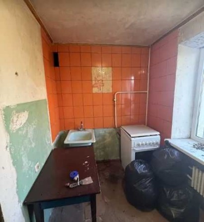 Терміново! 1к цегляний будинок / не кутова \ низьке переоформлення! - фото 1