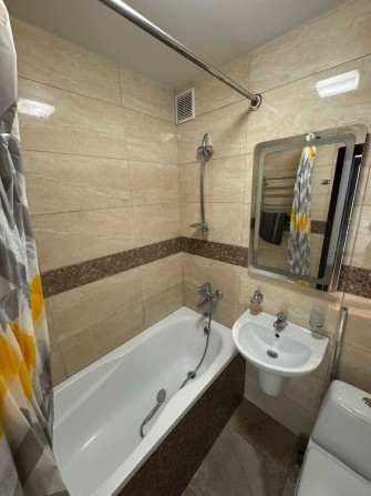 2-кімнатна квартира в ЦЕНТРІ з ремонтом та каміном! - фото 1