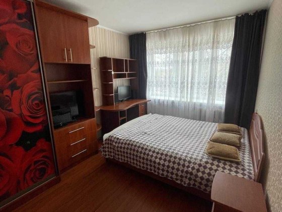 Двокімнатна квартира в спальному районі Хмельницького) Хмельницкий