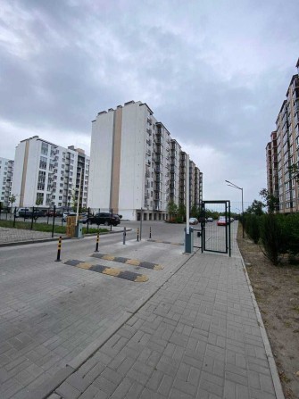 Продам квартиру 78 м2 Дніпровська Брама 2 Слобожанське Лівий Берег - фото 1