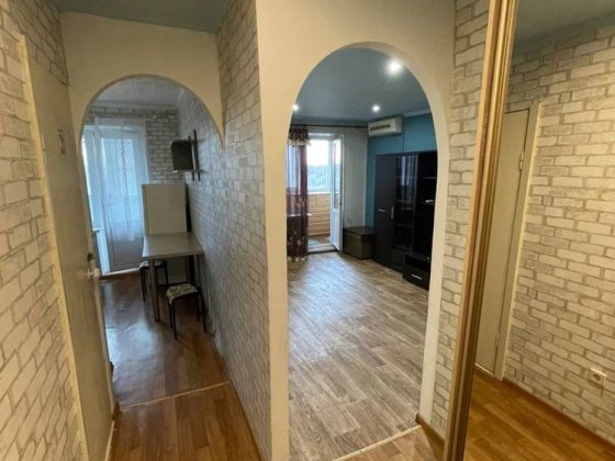 Продам 1-комнатну квартиру на Тополь-2, 39 кв м Слобожанське