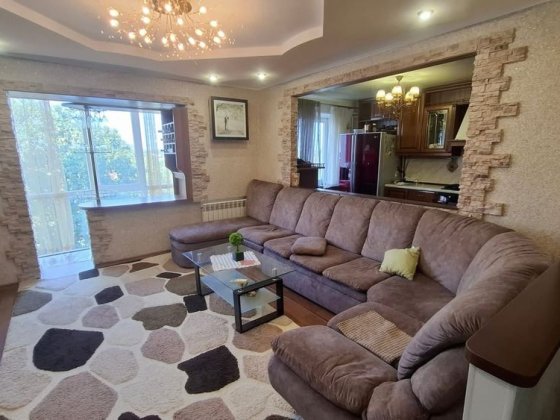 Продам 3-кімнатну квартиру Синельникове Синельникове