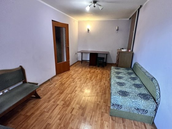 Продам 1 к квартиру . Слобожанське