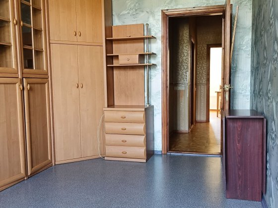 2 комн. Центр 3/5 кирпичный дом, Сталинка 48000$ Новоселівка