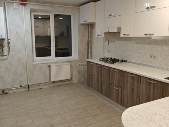 Продам Квартиру смт Черняхів Житомирська область. Черняхів