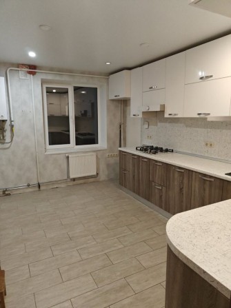 Продам Квартиру смт Черняхів Житомирська область. - фото 1