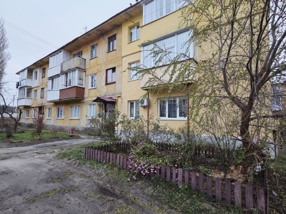 Продаж 2-кім квартири з АО в смт Новогуйвинське та ремонтом  3/3п Новогуйвинское