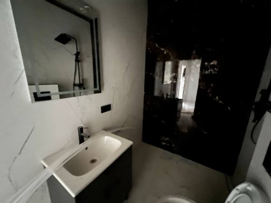 Продаж 1кім Богомольця 17, Токіо , Паркленд Мінай