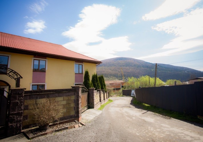 Ціну знижено! Продаємо велику 120 м 3х кімнатну квартиру Поляна Закарп - фото 1