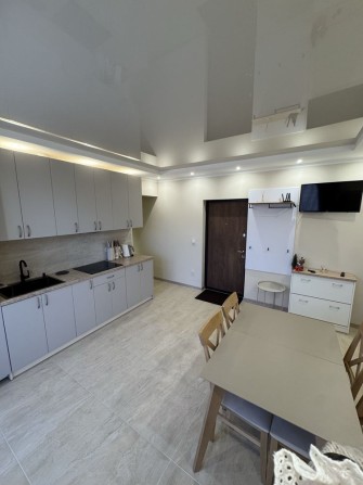 Продаж 2-кім. квартири 60,4м2 с. Поляна - фото 1