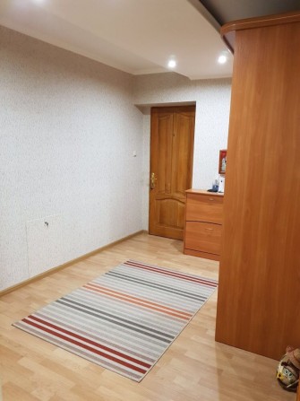 Квартира на 5 поверсі з меблями - фото 1