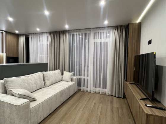 Продаж квартири преміум-класу в екозоні, готова до заселення Угорники