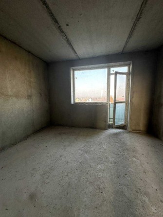 здана готова до ремонту 2 кім квартира. можливе Розтермінування - фото 1