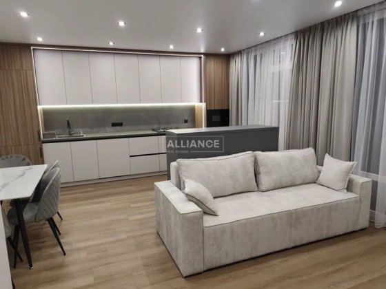 Двокімнатна квартира в Парковій алеї Угорники