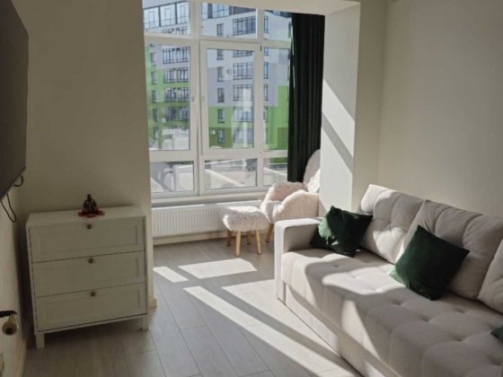 Продаю 1 кімнатну квартиру біля Міського Озера!!! ЖК Озеро Криховцы