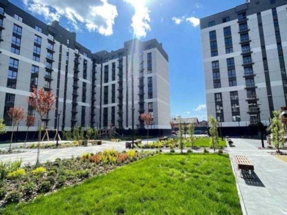 Продається 2-х кімнатна квартира у містечку закритого типу. Криховцы