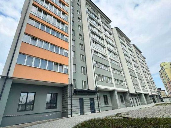 Продається 2 км квартира із краєвидом на річку та місто! Микитинці