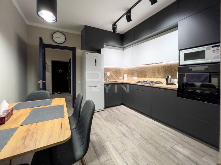 2-кімн. квартира 65 м² з ремонтом — ЖК «Одеський квартал», Крюківщина - фото 1